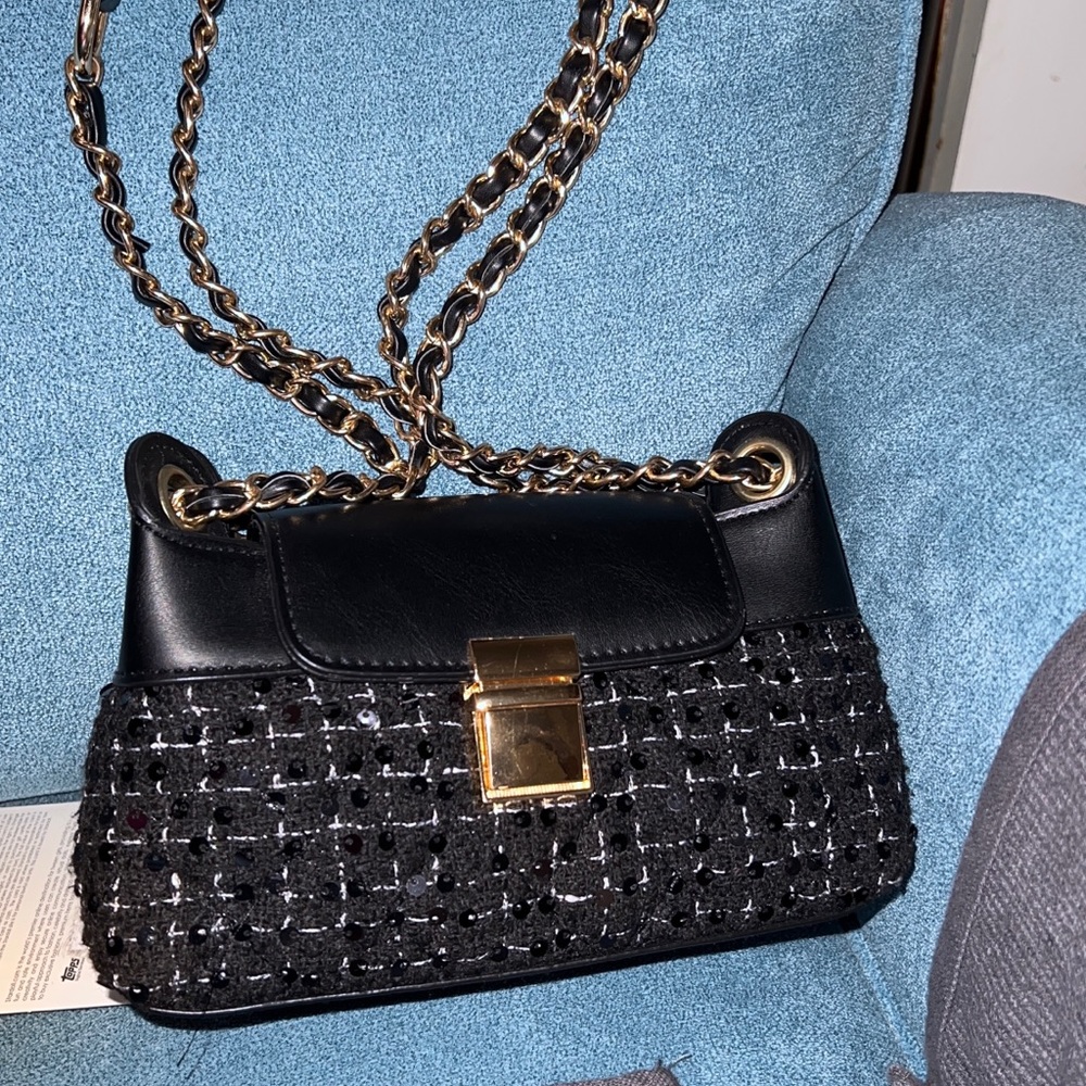 Sequin shoulder and crossbody bag 👜🖤